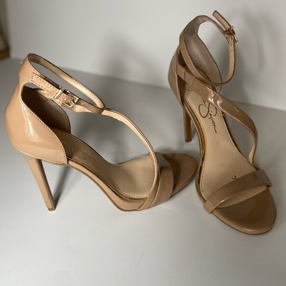Jessica Simpson~Sleek~Beige~Cross Strap~Ankle Buckle Close~Stiletto~Heels~Size 9